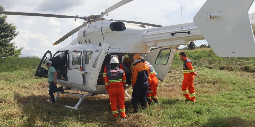 Bombeiros OMEGA passam por treinamento específico com especialista de Miami e de Combate a Incêndio Florestal